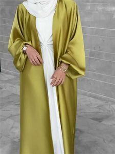 Etniska kläder Ramadan Eid Abayas för kvinnor Kimono Femme Musulmane Satin Kaftan Maxi Abaya Dubai Arabic Turkiet Islam Pakistan Muslim Dress Robe T240510