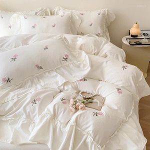 Conjunto de roupas de cama American Style Floral Duvet Set Rose Bordeded Princess Lace Lotus Leaf confortável