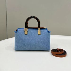 12A Luxury Mini Denim Handbag Pure handmade custom Plexiglass handle Commuter Bag Women's Bag Crossbody bag Detachable shoulder strap Simple