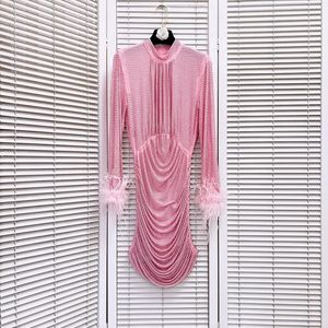 506 XXL 2024 Milan Runway Dress Spring Summer Long Sleeve Crew Neck Hals Gulrosa Vita klänningar Kvinnklänning Fashion Högkvalitativ Luxijia