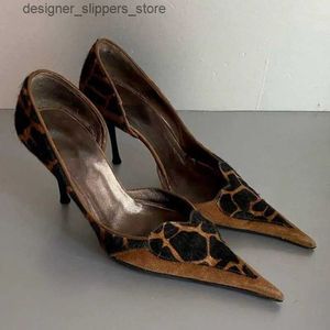 Sandalen 2024 Sommer Neue Pointy Fashion Leopardenmuster Damen Pantoffeln Casual Womens Schuhe Frauen High Heels Elegante Damen Q240511