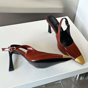 Designer pekade klackar sexiga festklänning metaller fyrkantiga mulskor kontor fina högklackade sandaler kvinnor