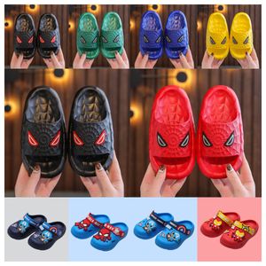 2024 neuer Top-Designer schwarzer Anti-Slip-Sod-Soled Pantoffeln für Haushaltsjungen Sandalen für Kinder Innenräume Sommer Eltern-Kind-Sandalen Sandalen