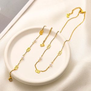 Jewelry Sets 18K Gold Plated Bracelet Pearl Chain Luxury Brand Designer Pendants Necklaces Stainless Steel Letter Choker Pendant Necklace Jewelry Accessories