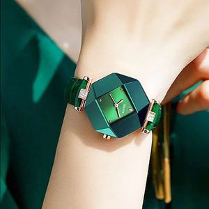 Sense di alta qualità da donna INS Nicchia Luce Luxury Leather Small Green Table Ladies Waterroproof Smart Watch