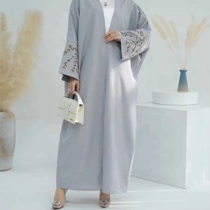 Ethnic Clothing Floral Embroidery Muslim Abaya for Women Eid Dress Morocco Ramadan Lace-up Abayas Kaftan Islam Cardigan Dubai Arab Long Robe T240510