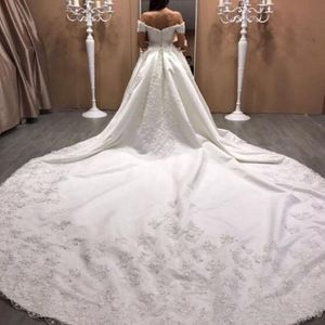 Luxury Satin Wedding Dresses Cathedral Train Sweetheart Off the Shoulder Exquisite Lace Appliques Brudklänningar Plus Size Wedding Dress 311J