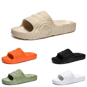 Frete grátis homens homens sandálias sapatos de baixo sólido sólido macio e resistente a desgaste triplo preto creme branco laranja verde masculino chinelos de verão slides gai