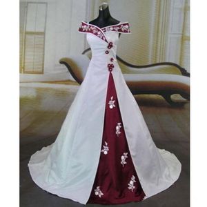 2020 New Stunning White and Burgundy Wedding Dress Vintage Handmade Appliques Off Shoutin a Line Bridal Gowns Vestido De Noiva 7 349z