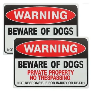 Dog Apparel 2pcs Cuidado com o sinal engraçado de cautela de ferro ao ar livre para o jardim