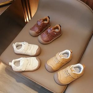 Barn casual skor baby flicka för 1 år gammal liten småbarn platt häl pojke lätta sneakers 2 år barn tennis 240430