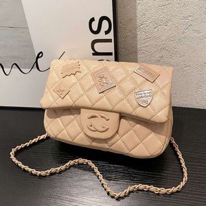 Женская сумочка для женских сумок Новая цепь Lingge Crossbody Fashion Badge Плечо Корейская версия маленькой квадратной фабрики промоушена6WJ6