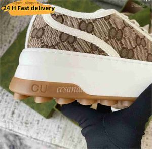 Casual Shoes Designer Frauen Casual Schuhe Italien Low-Cut 1977 High Top Letter High-Quality G Sneaker Beige Ebony Leinwand Tennisschuh Stoff 36-45 Q240511