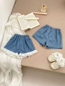 Shorts Summer baby girl denim shorts for newborns aged 0-3 solid color elastic waist lace jeans bottom set casual clothing d240510