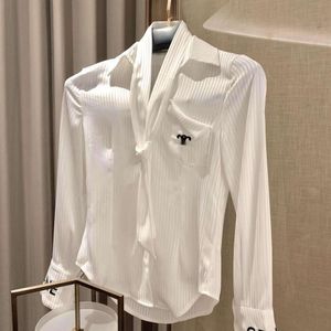 Celinnes designer Triumphal Arch Bluzka luksusowa moda damskie koszule Nowe paski haftowane szczupła koszula wszechstronna koszula