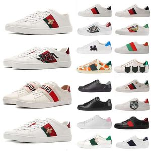 2024 Designer Running Shoes Flat Casual Shoes Ace Sneakers Low Mens Womens Shoes Cartoons Tiger Embroidered Black White Green Stripes Outdoor Walking Sneakers 35-44