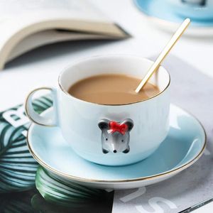 Mugs Tea Cup Set Lovers Water Creative Exquisite Söt tecknad eftermiddag Europeisk stil Hem Kaffe keramik