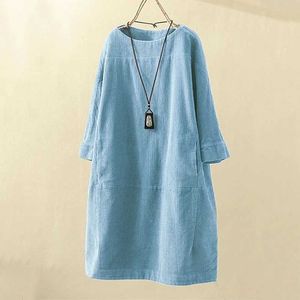 Grundläggande avslappnade klänningar Corduroy Retro Casual Womens Mini Dress Autumn/Winter New Solid Loose Womens Dressl2405