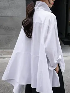 Camisas femininas Bohohipei Mulheres simples Blusa de lapela branca alta e baixa 2024 Mangueiras da primavera do verão Tops casuais abotoados da moda