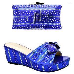 Sapatos de vestido Chegada italiana e bolsas combinando com decoração com shinestone african party bolsa de casamento noiva