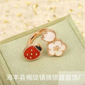Berühmte Designerringe für Liebhaber leichter Luxusstar Ladybug Ring Womens Fashion Elegant Style Geschenk Beste Ringe mit gemeinsamem Vanley