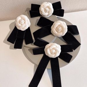 Bow Ties Kore Camellia kadın kravat broş retro kolej tarzı gömlek yakalı çiçek moda kadife bowtie corsage pim hediye wome 200f için