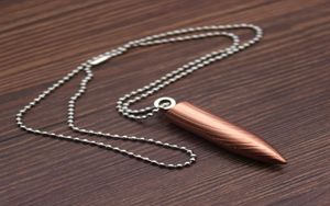 Creative Wolf Warrior Bullet Halsband HY668 KEROSTEN LJUDER METAL UTOMOUS WATTOURABLE PORTABLE TENTEN Tusen Matches Whole4077875