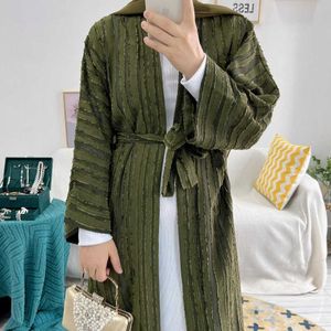 Abbigliamento etnico a strisce mediorientali kaftan musulmana kimono abaya retrò cardigan etnico abito Dubai Arabia saudita eid abiti con cintura tasche per cintura T240510