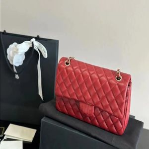 Bolsa de bolsa de luxo Bola de bolsas de cadeia clássica feminina feitas de couro com bolsa de aba de padrão de diamante para lazer e GXWV versátil