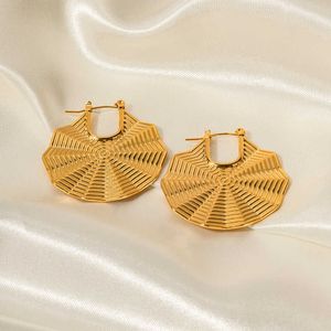Stainless steel 18K stainless steel fan-shaped lace earrings new unique and charming exquisite earring accessories trend