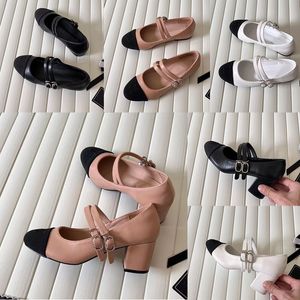 새로운 디자이너 럭셔리 Mary Jane Low Heeled Sandals Womens 100% 가죽 듀얼 테이프 진주 버클 캣워크 파티 신발 레이디 섹시한 라운드 투 에드 버튼 다운 하이힐 샌들 크기