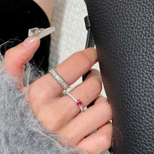 Jewelry master designs high quality rings Red Love Ring Personalized and Elegant Simple Courtly Style with with common vanly