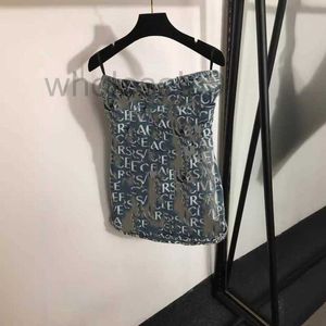 Grundläggande casual klänningsdesigner 2024 Ny Medusa Hardware Buckle Decoration Full Print midja Wrap Bra denim Sling Dress H78K