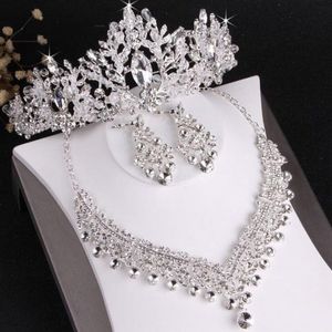 Lyxdesigner smyckesuppsättningar för brud bröllopsfest kristallkronor halsband örhänge set pannband lysande strass huvudstycken tiara 2805