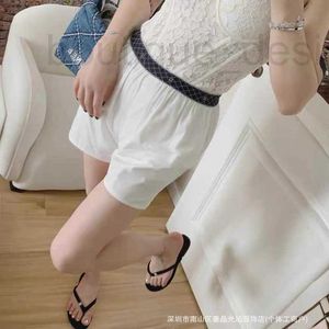 Marca de designer de shorts femininos Chan Xiaoxiangfeng 24s nova letra de tecelagem cinto de bolso casual com cobertura de virilha e emagrecimento de óleo de óleo sul edição 3icv