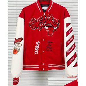 2023年秋/冬の販売メンズジャケット2023新しいOW OW OW OW OW EMPRUIDERY WORK LEATHR JACKET COTTONE BOMBERカップルドロップ配達Appare DH7XU