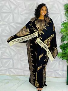 Ethnische Kleidung 2023 New African Abaya mit großen Schal Sommer Frauen kurze Slve -Kleider gedruckt silberne lose Boubou Maxi Islam Baumwollkleidung T240510