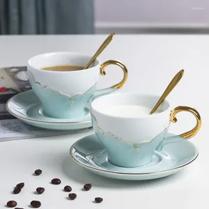 Koppar Saucers Luxury Tea Cup Set European Bone China Porcelain Gold Rim Milk Coffee Espresso Söt Vit Xicara Drinkware EB50BD