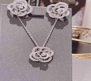 Camellia hollowed out flowers fashion stars with grandma Xiang versatile Necklace Earrings women5656119