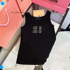 mui mui shirt miv miv shirt Mui Mui Top Woman Designer Vests Tshirts Miui Shirt Summer Tanks Diamond Embroidery T-shirts Printed Tees Tops Short Outwears Street 752