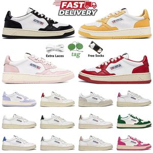 stilista Scarpe Autrys Medaglia Sneaker Scarpe d'azione Autrys USA Tomaia in pelle bicolore scamosciata Bassa rosa Panda dorato Mocassini bassi Piattaforma Donna Scarpe da ginnastica