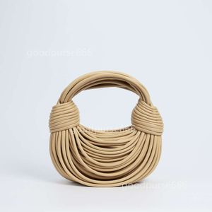 Knot Bag BottegVenet Double Bveneta Knot Tote Lady Classic Bags Noodle 2024 New Handbag Pure Hand Knitted Mesh Women's Rope Small Cattle Leather Handbag 16H5