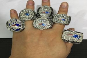 2001 2003 2004 2014 2017 2018 Massachusetts Foxborough Football Championship Ring für Fans Geschenke 6PCS Set Man Ring2017658