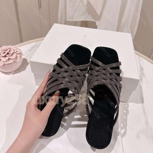 Designer Luxury BC Poe Heel Roman Sandals Classic Summer New Women Cowhide Poe Heel Chain Classic Shoes