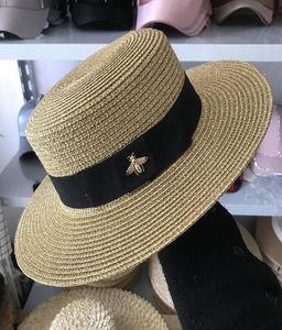 Solhattar Small Bee Straw Hat European och American Retro Gold Flätad hatt Kvinnlig lös solskyddsmedel Solshade Flat Cap Visirs Hats5918211