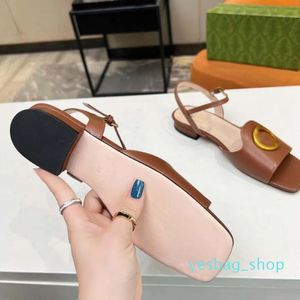 Flatform Sandals 디자이너 커플 슬리퍼 여름 해변 슬리퍼 플랫 여성 홈 패션 신발 스트라이프 인쇄 캐주얼 슬리퍼 플랫폼 샌들