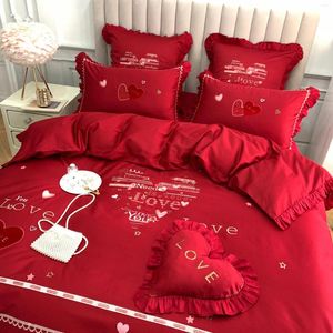 Zestawy pościeli Extra duże północnoeuropejskie proste dziewczyna Redwedding Wedding Belmbroidery 60 Długie bawełniane 4-częściowe