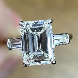 Luxury 100% 925 Sterling Silver Emerald Cut 6 Carat Simulated Diamond Wedding Engagement Cocktail Women Rings Fina smycken Partihandel