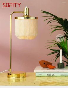 Bordslampor Sofity Postmodern Lamp Creative Tassel Shade Romantic Desk Light Led Decoration for Home Bedside