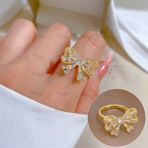 Bowknot Pearl Open ring Girl Designer rings for women Elegant Adjustable Diamond ring All match Finger Brass ring Fashion Classic Wedding Gift